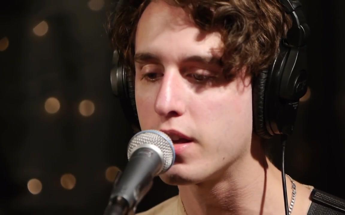 【beach fossils】full performance (live on kexp)_哔哩哔哩 (゜-゜