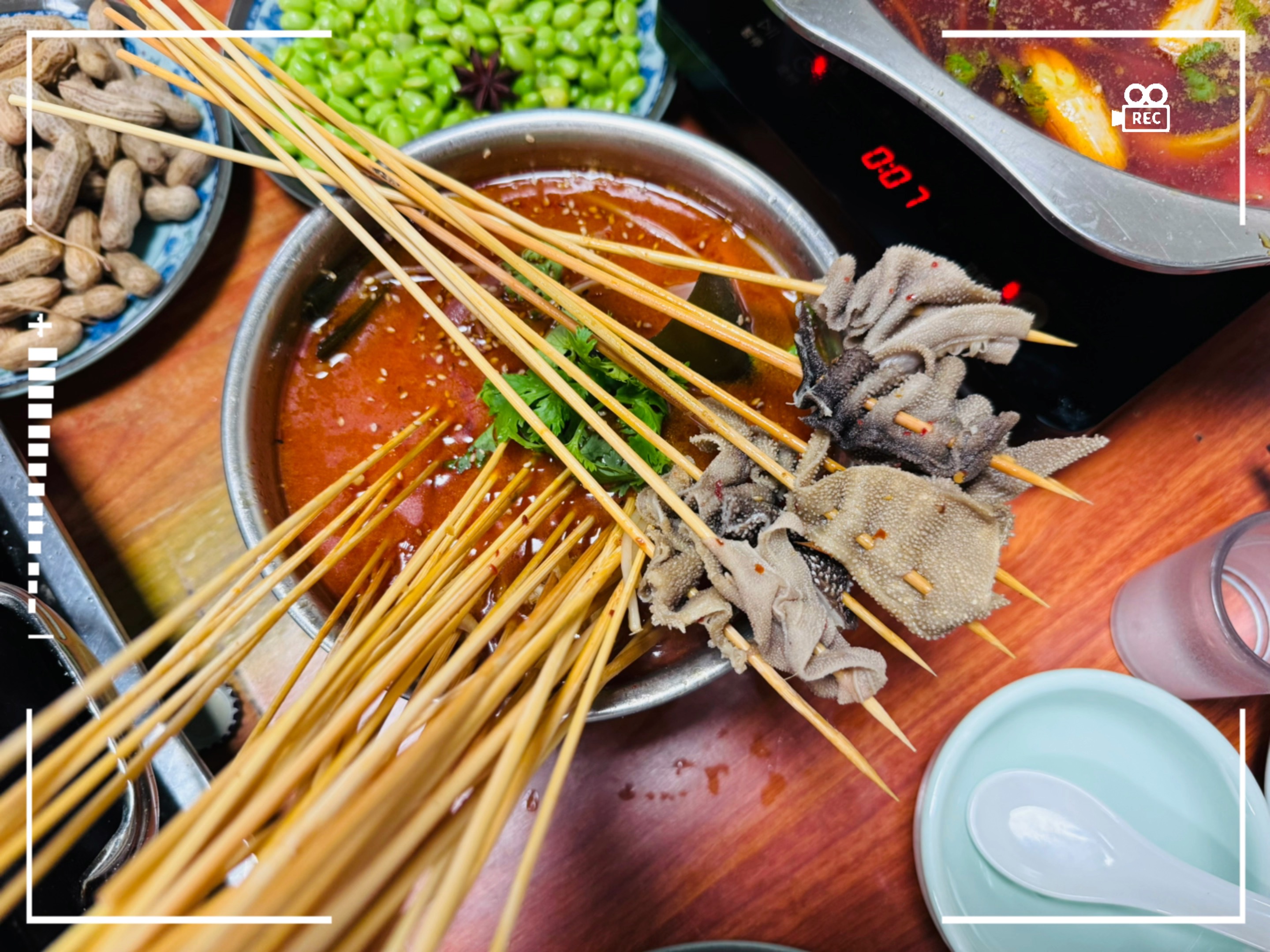 ②老王烧烤店招牌菜——烤鱼!香辣可口!