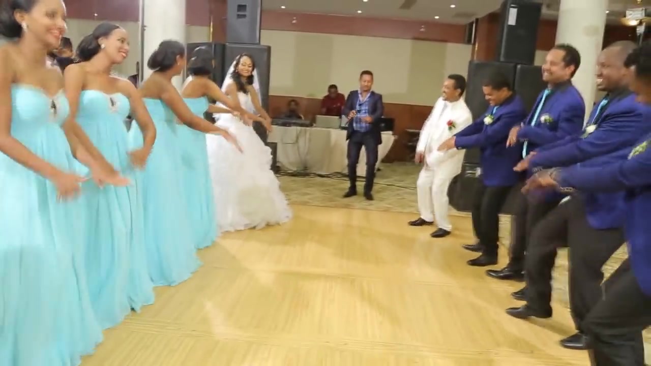 [图]埃塞俄比亚的新娘，舞步飘忽若神，宛如凌波微步。