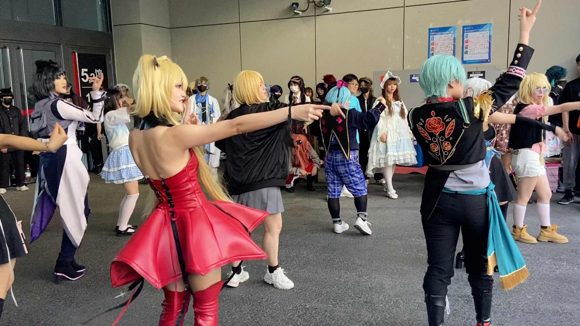 cp29漫展cosplay 第三支舞蹈很有动感