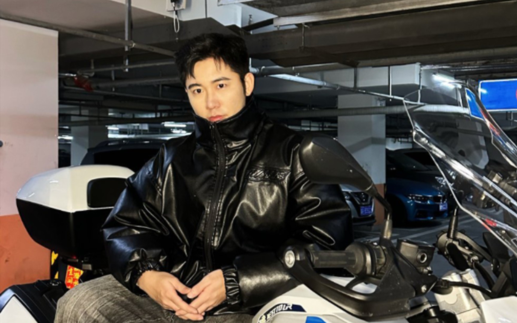 【史泽鲲】谁能拒绝喜欢摩托车的男孩子呢