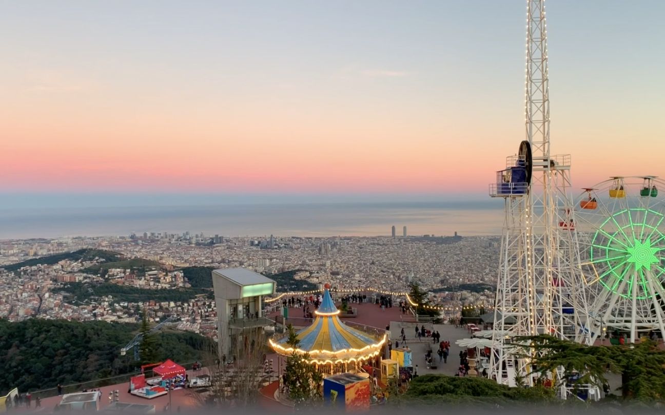 俯瞰全城 tibidabo at barcelona spain // 2018