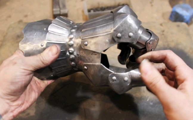 简简单单制作一双骑士铁手套