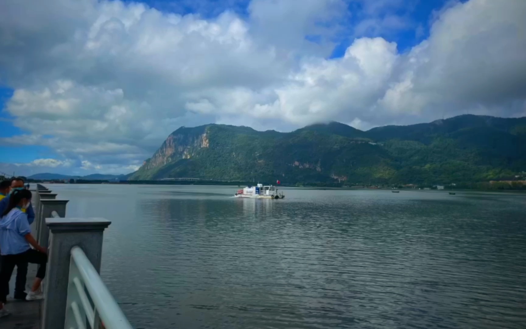 [图]秋日滇池即景