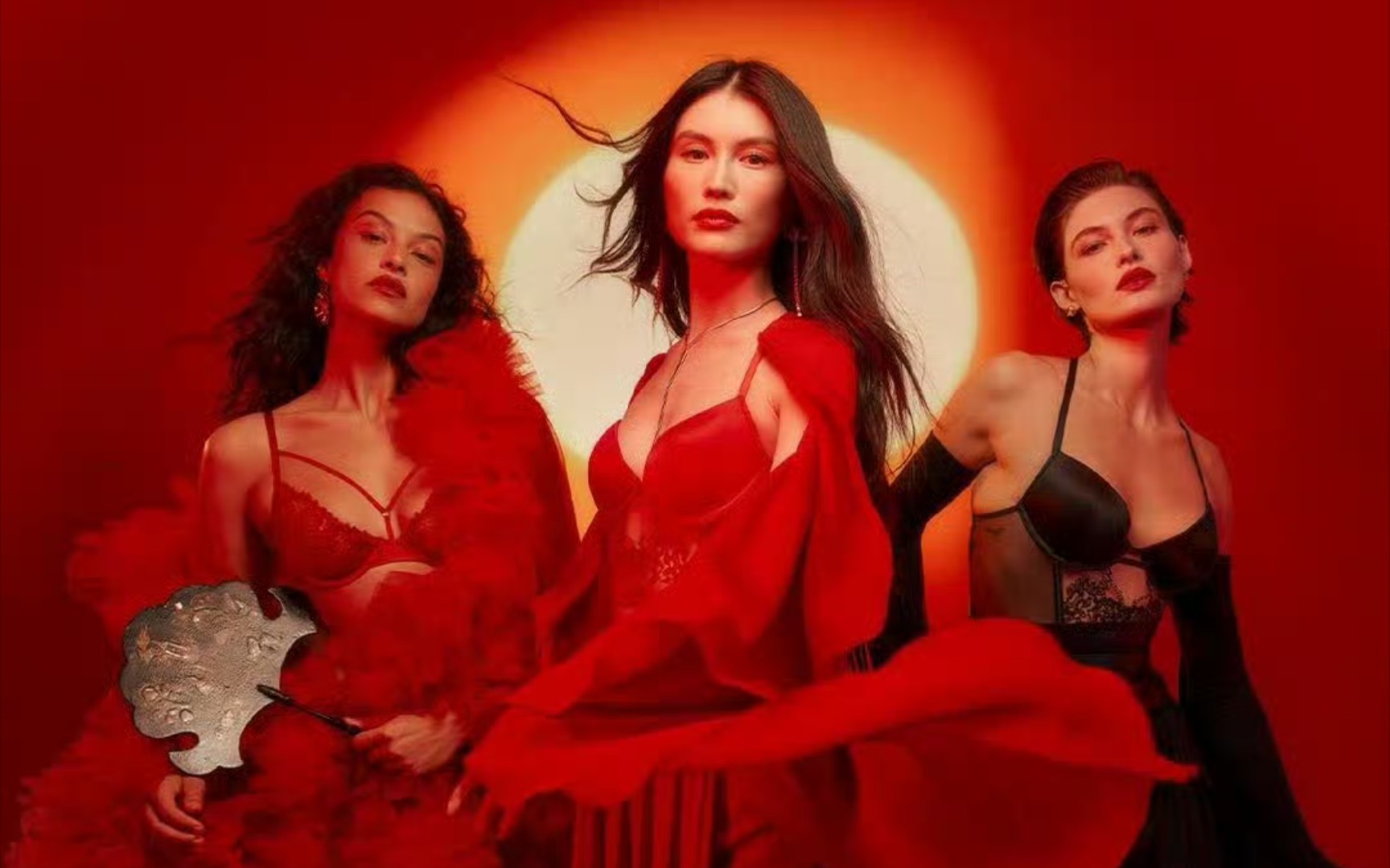 【内衣誌】何穗 ,grace elizabeth,devyn garcia 维密龙耀新春系列