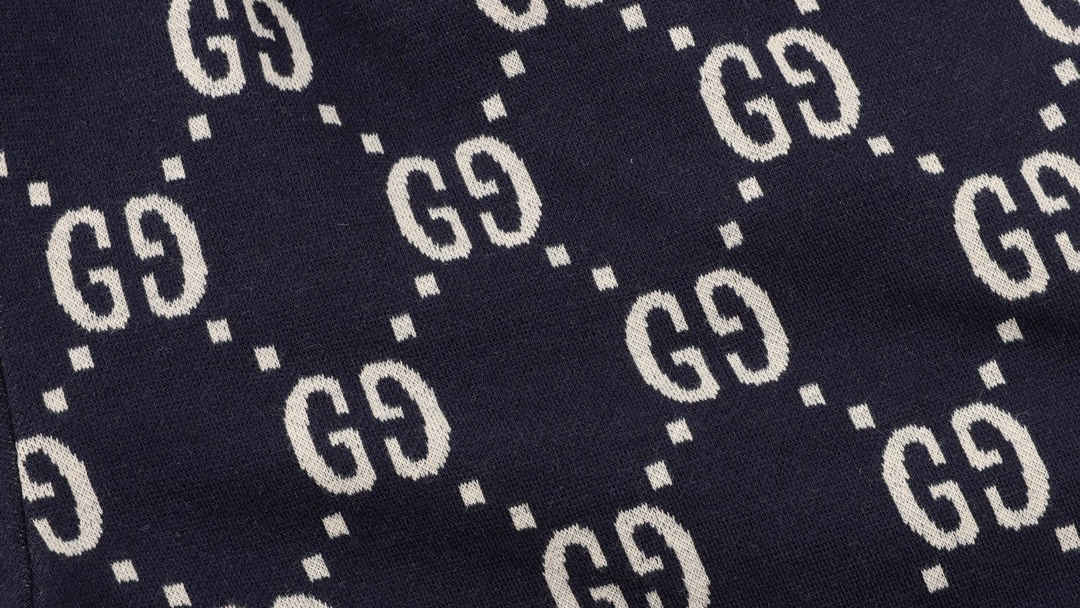 终于找到高仿gucci/古驰 经典提花满印logo长裤guc系列套装火到不行