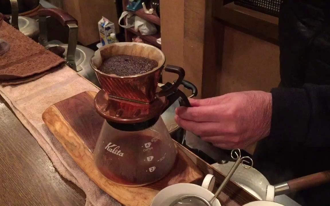 日式手冲牛奶咖啡