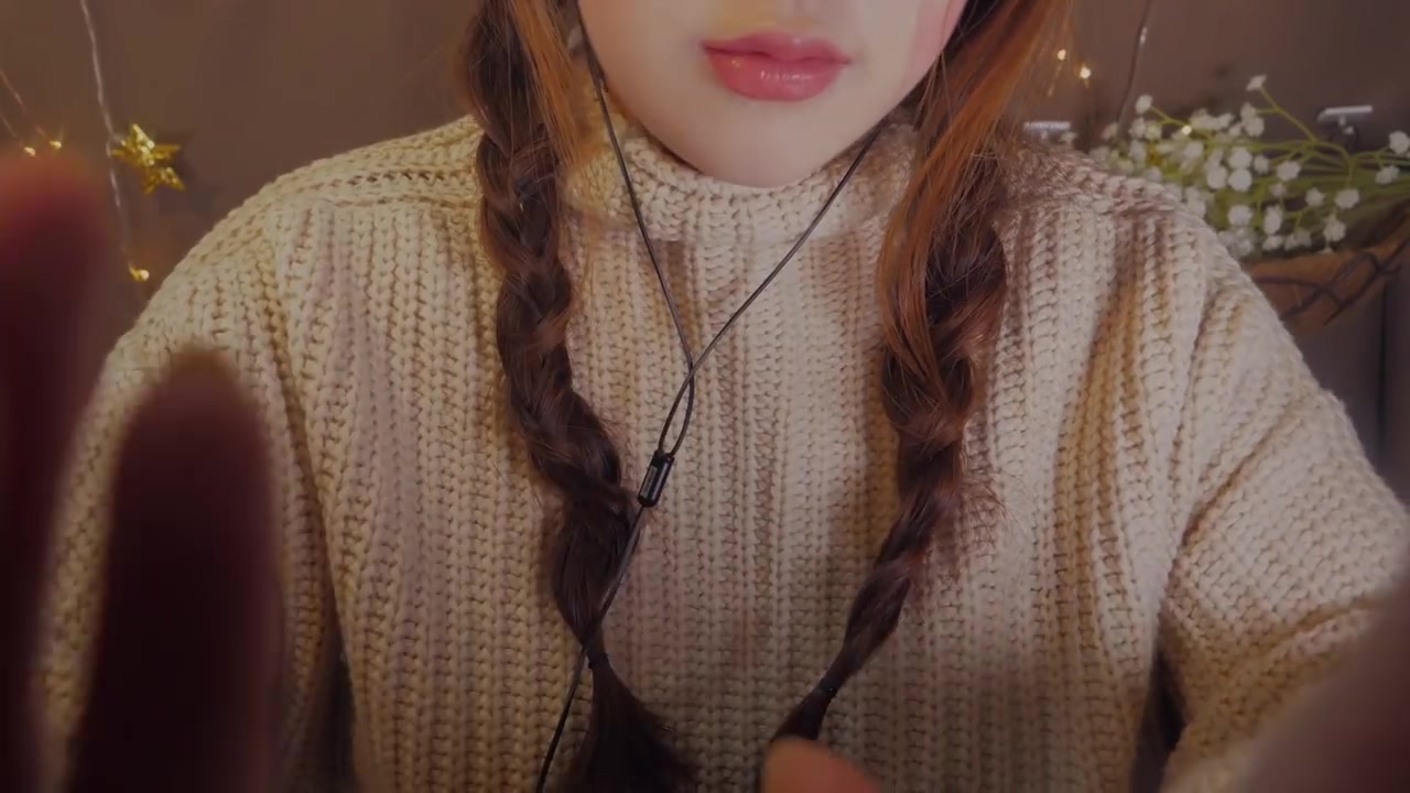 【老番茄ppomo78油管原画】真棒下颌线滚轮按摩!