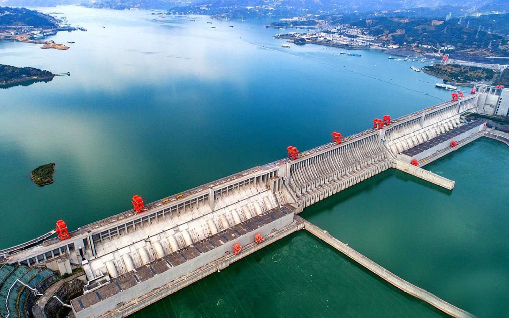 中国耗巨资建造三峡大坝,当初为啥却遭反对?背后原因值得深思