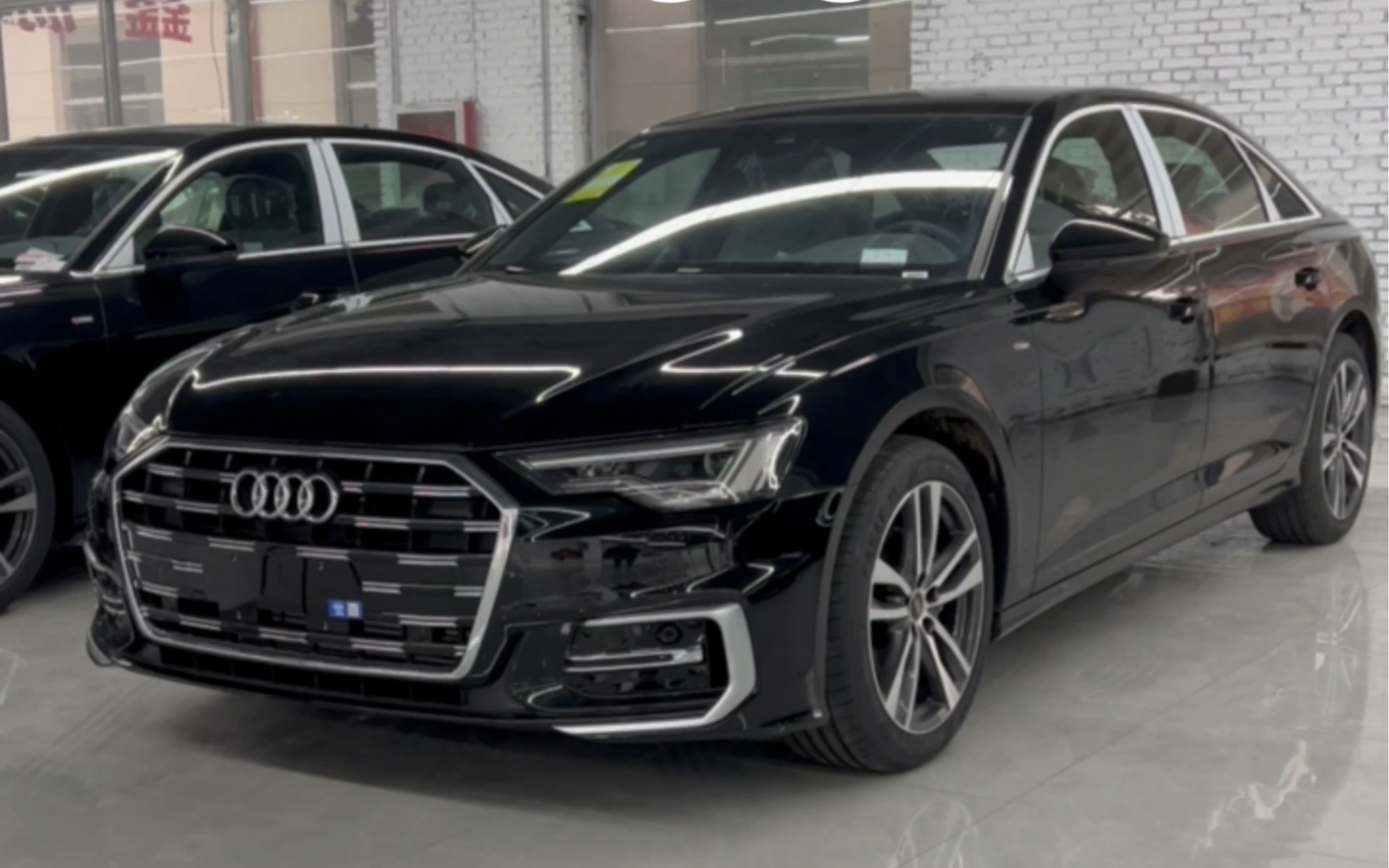 24款奥迪a6l全部到车,40的,45的,两驱的,四驱的全部现车!