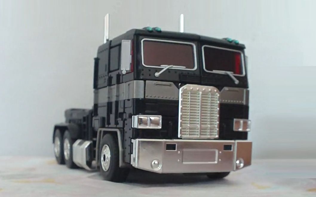 悲惨非专业测评:大师级 mp10b 星帝大使-黑色擎天柱(下)_哔哩哔哩 (゜