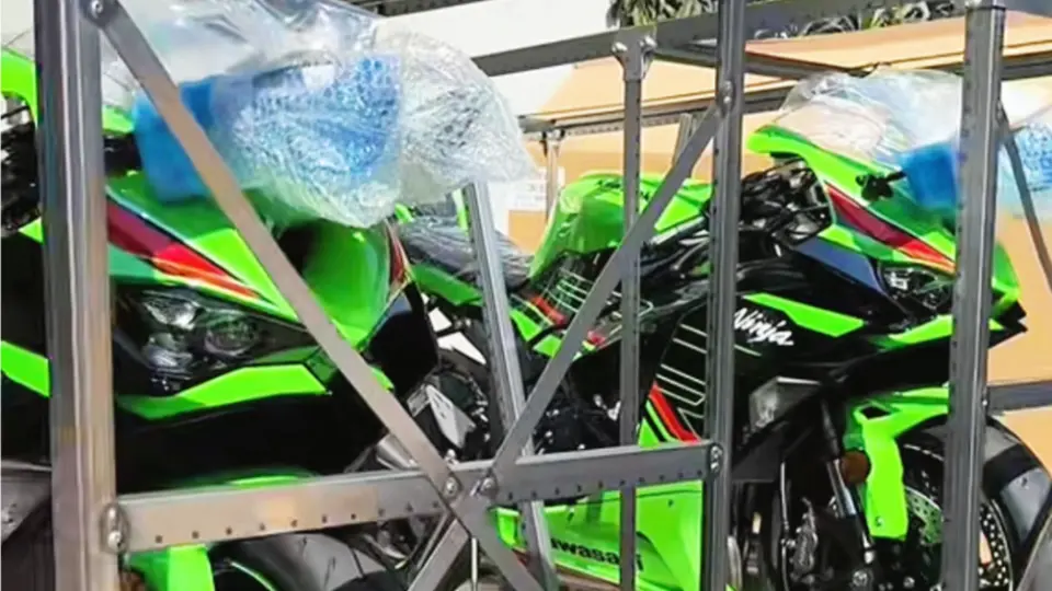 开箱2024川崎Ninja ZX-6R_哔哩哔哩_bilibili