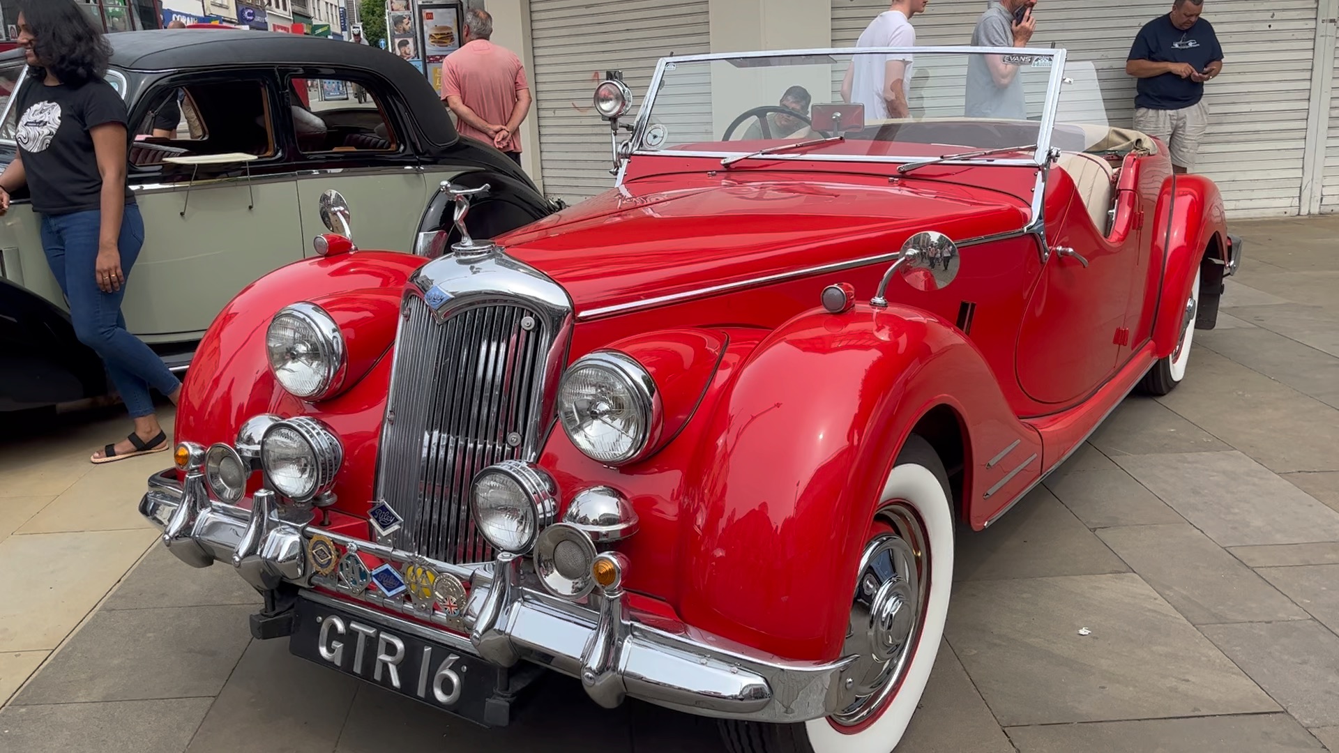 市中心的古董车展～好多古董车