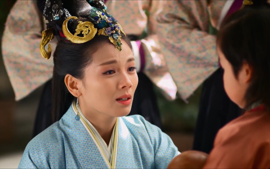 芈月难产唯独芈姝姗姗来迟,秦王暴怒直接砍了玳瑁的头挂城墙上!