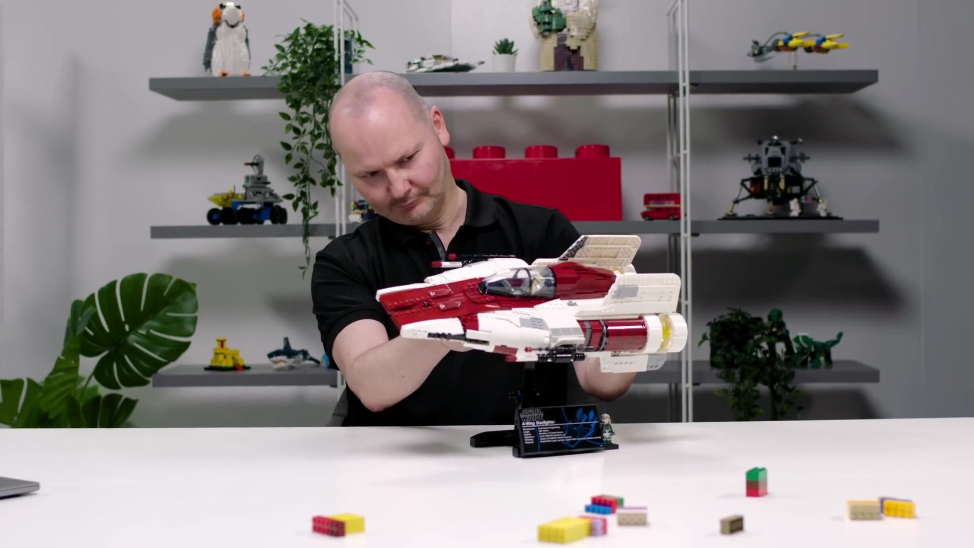乐高星球大战系列ucs新品a翼战斗机75275设计师视频