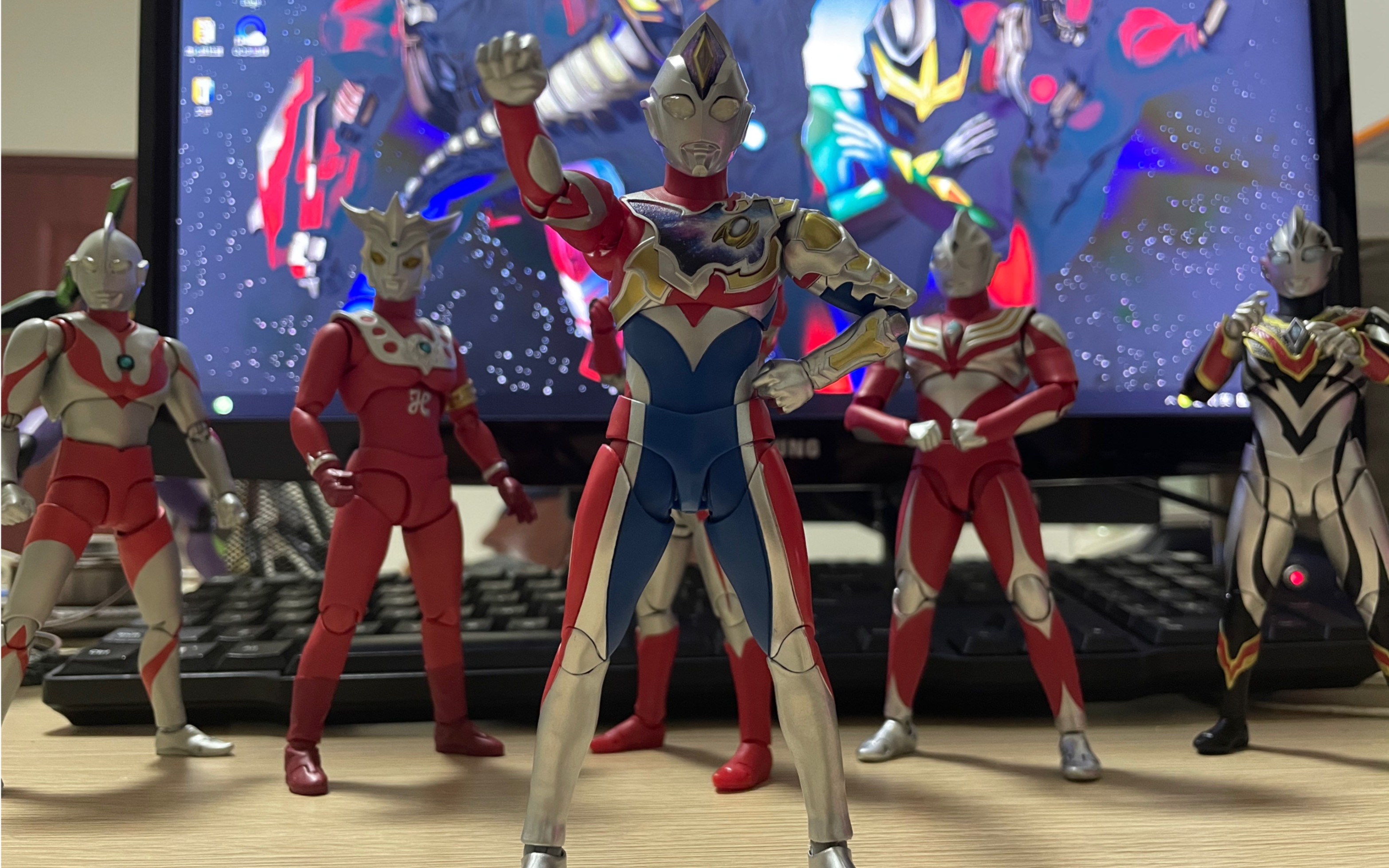 德凯奥特曼shf开箱把玩