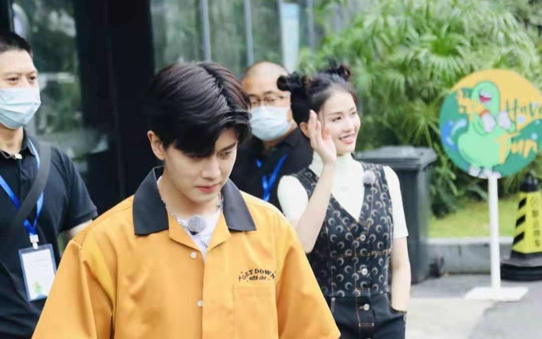 【嗨放派路透】白鹿 任嘉伦 9.14拍的综艺嗨放派.