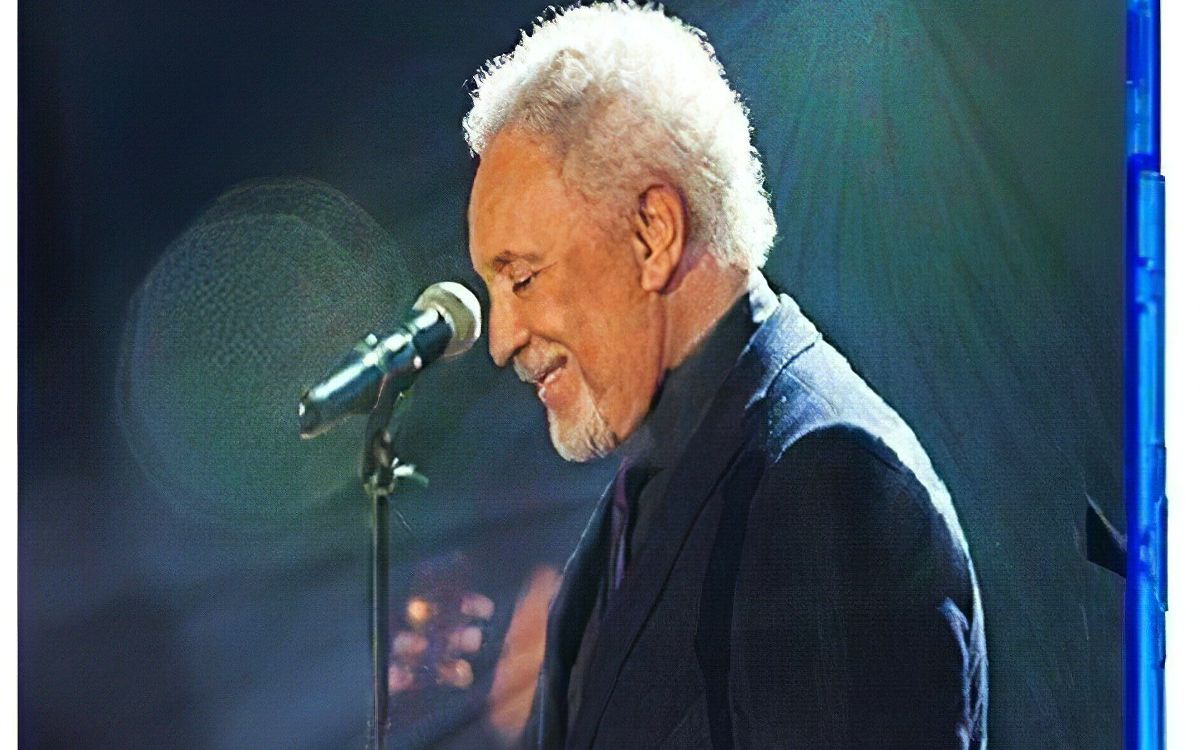 [图]汤姆·琼斯 Tom Jones - Live on Soundstage 2017（蓝光）