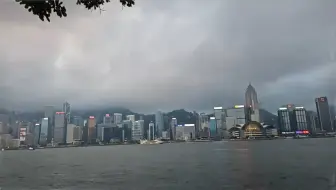 “香港大佬的房子”童锦程