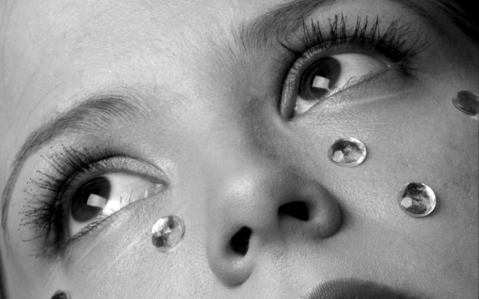 「他是艺术家,而非摄影师」摄影大师 艺术家:man ray 曼·雷【作品集