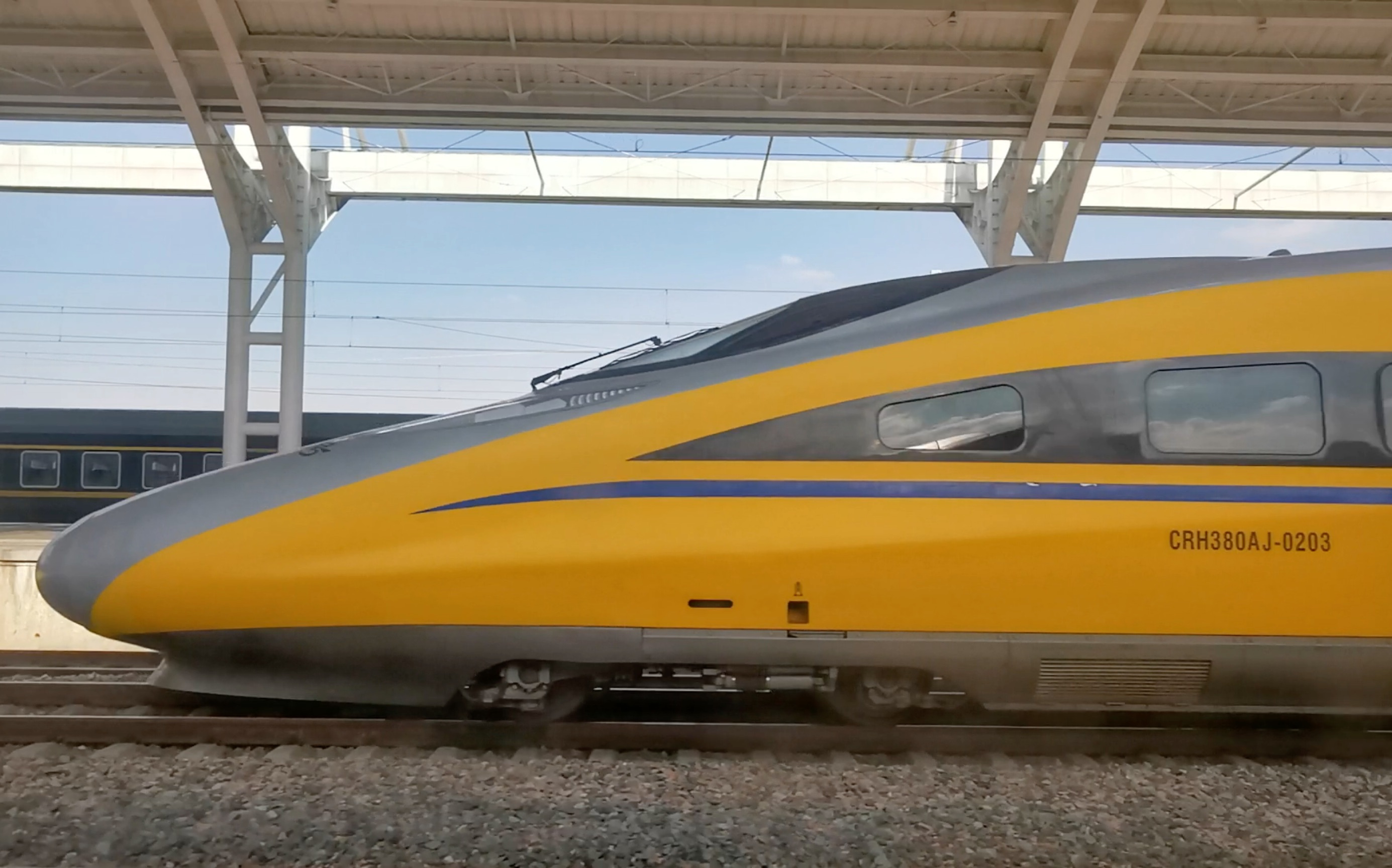 南通站出站邂逅黄医生crh380aj-0203_哔哩哔哩_bilibili