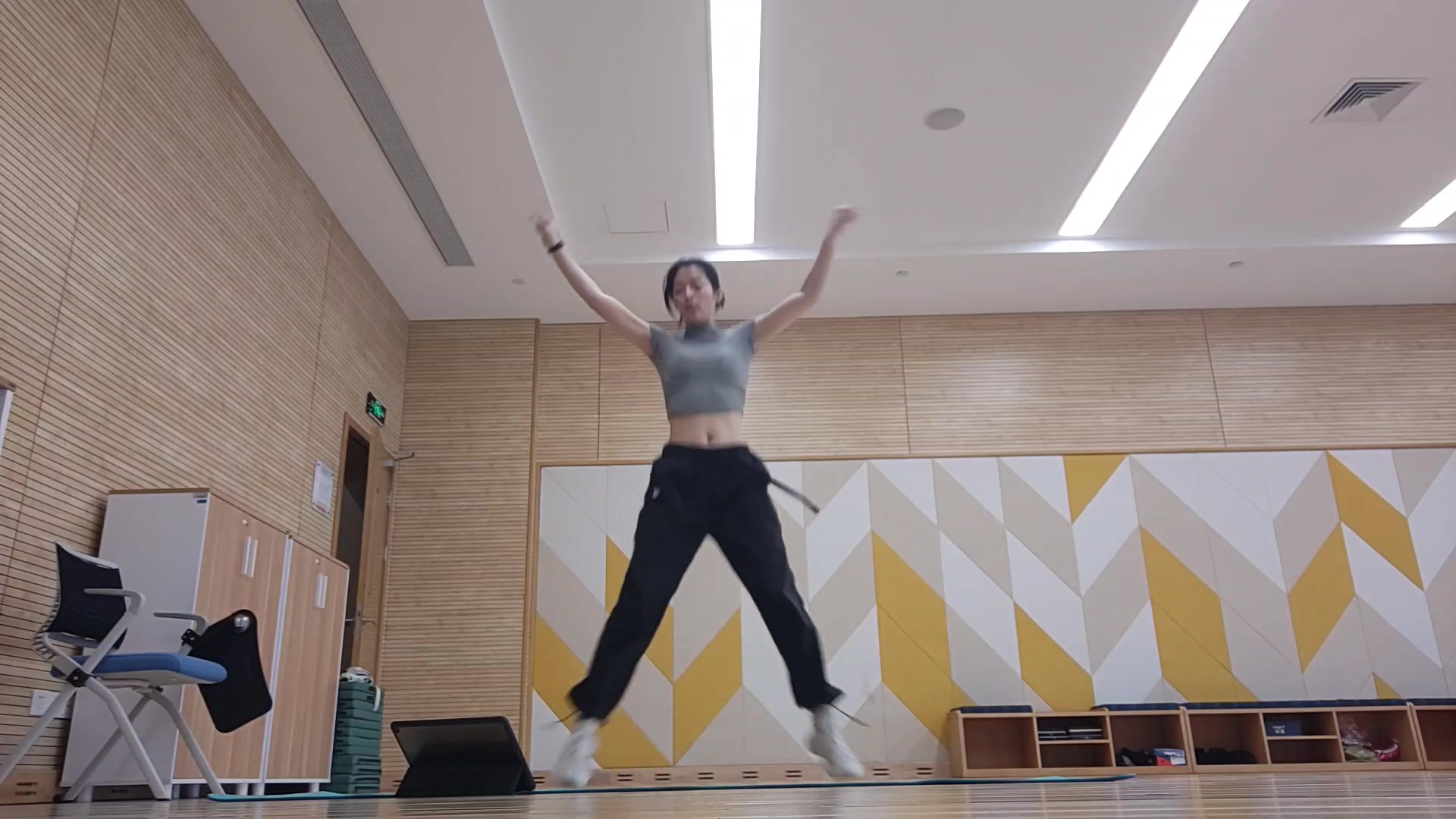 day211帕梅拉·有氧超爽