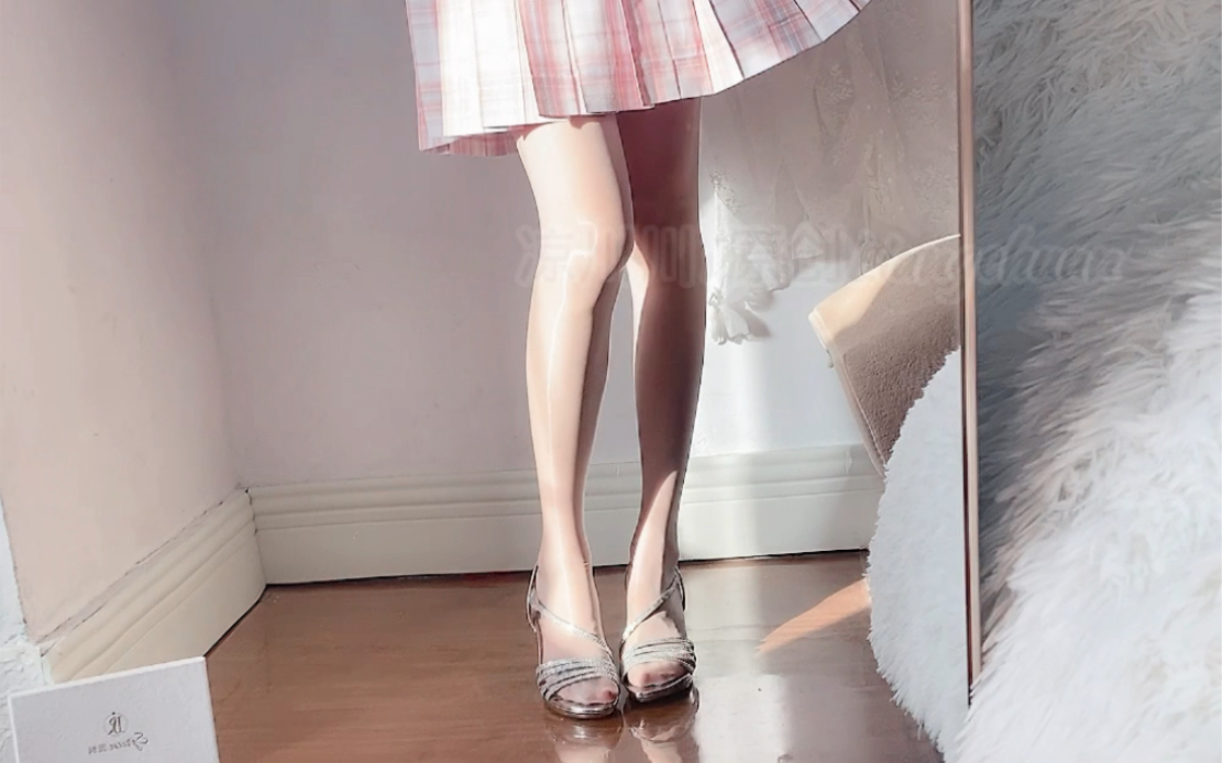 丝滑奶油13》 汲润-油光无 痕超薄丝袜 试穿