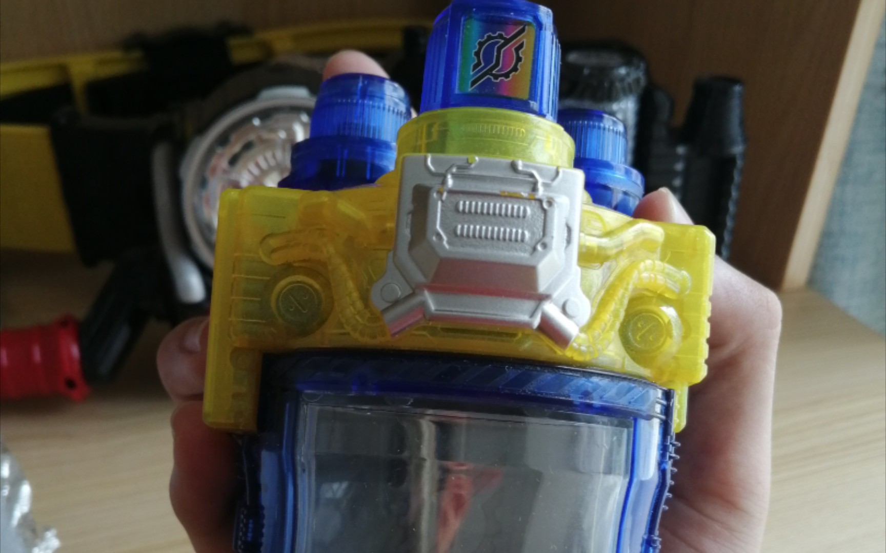 邻居家小孩弄坏我的气泡兔坦,他的父母居然赔了我一个