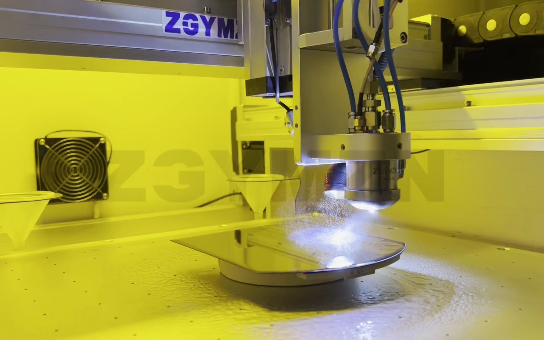 超声波喷涂玻璃,制备更薄,更均匀的涂层