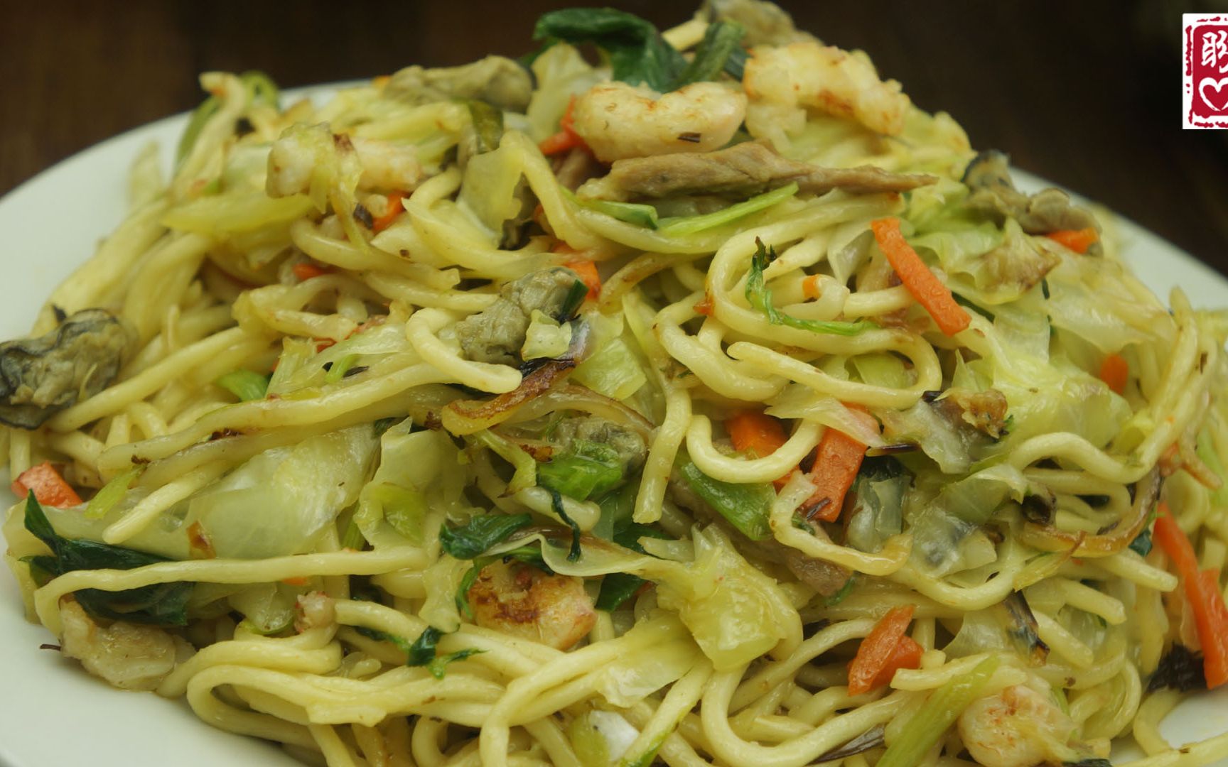 农村婆婆春节炒了一大锅面,家里人都爱吃的不得了