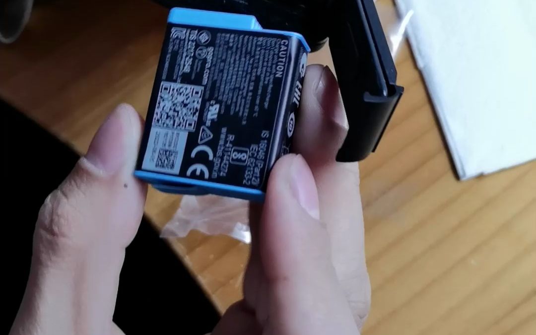 gopro首次装电池