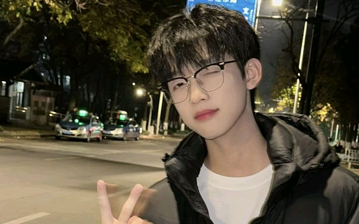 高颜值帅哥合辑