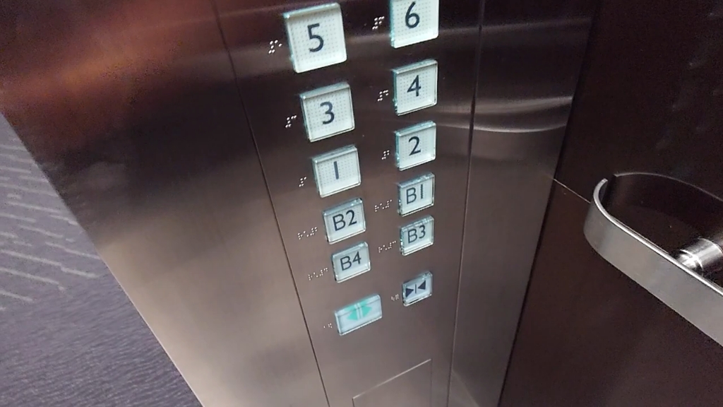 【三菱nexcube装演】日本大阪御堂筋大厦日立电梯