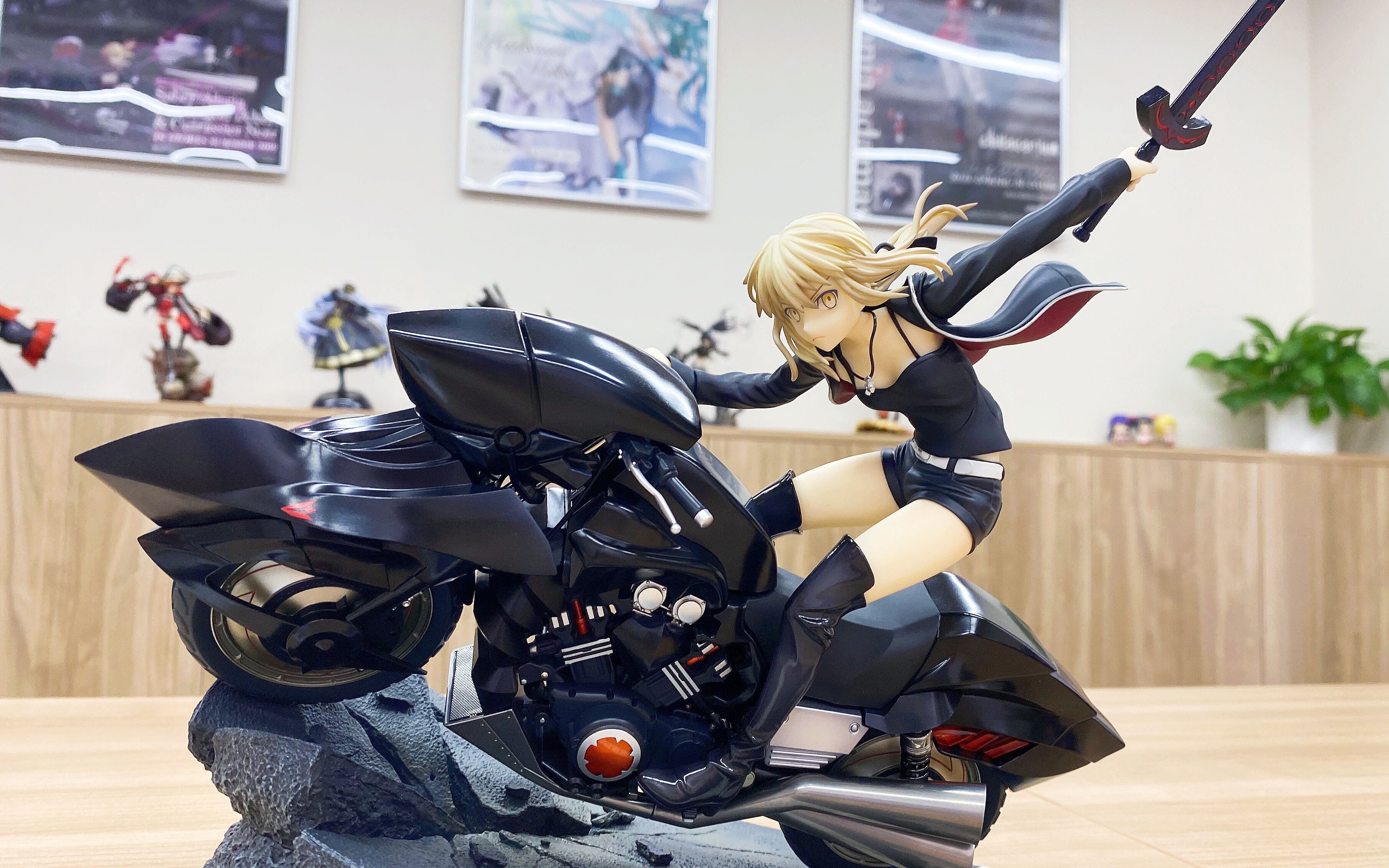 组装18saber阿尔托莉雅潘德拉贡altercuirassiernoir