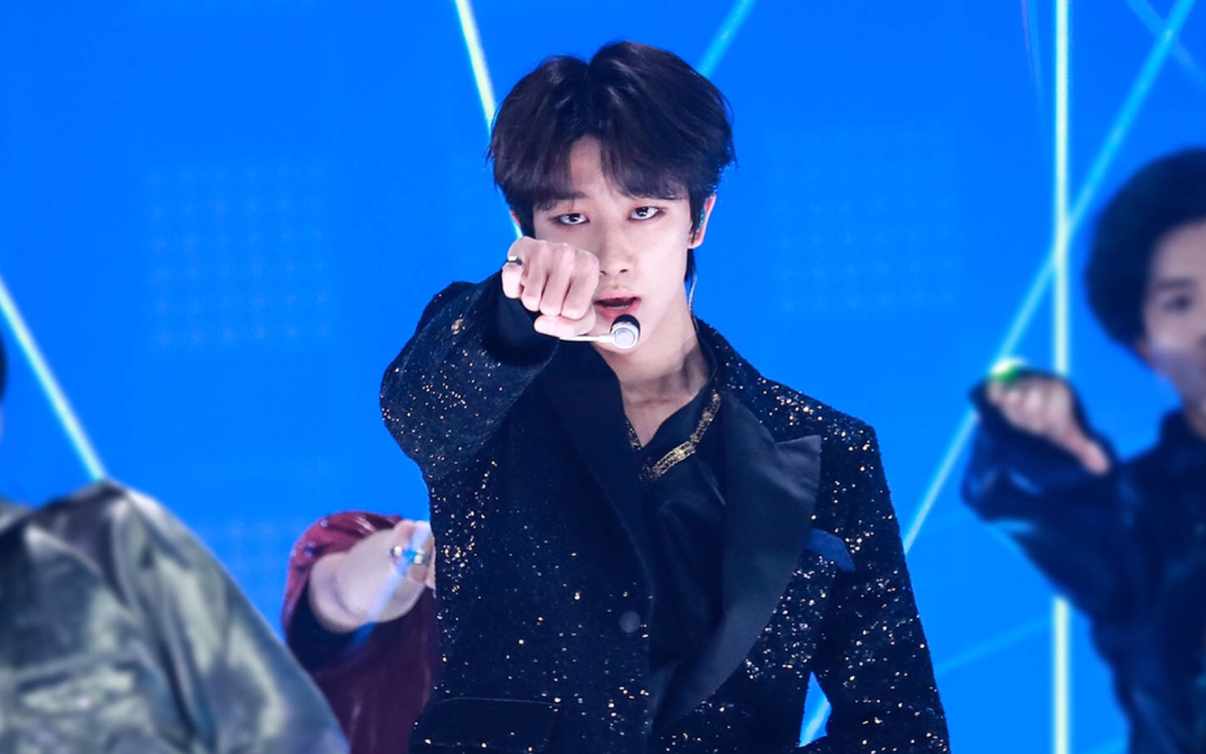 【徐明浩】竖版直拍 《highlight》导师合作舞台 帅炸全场视线剥夺(我