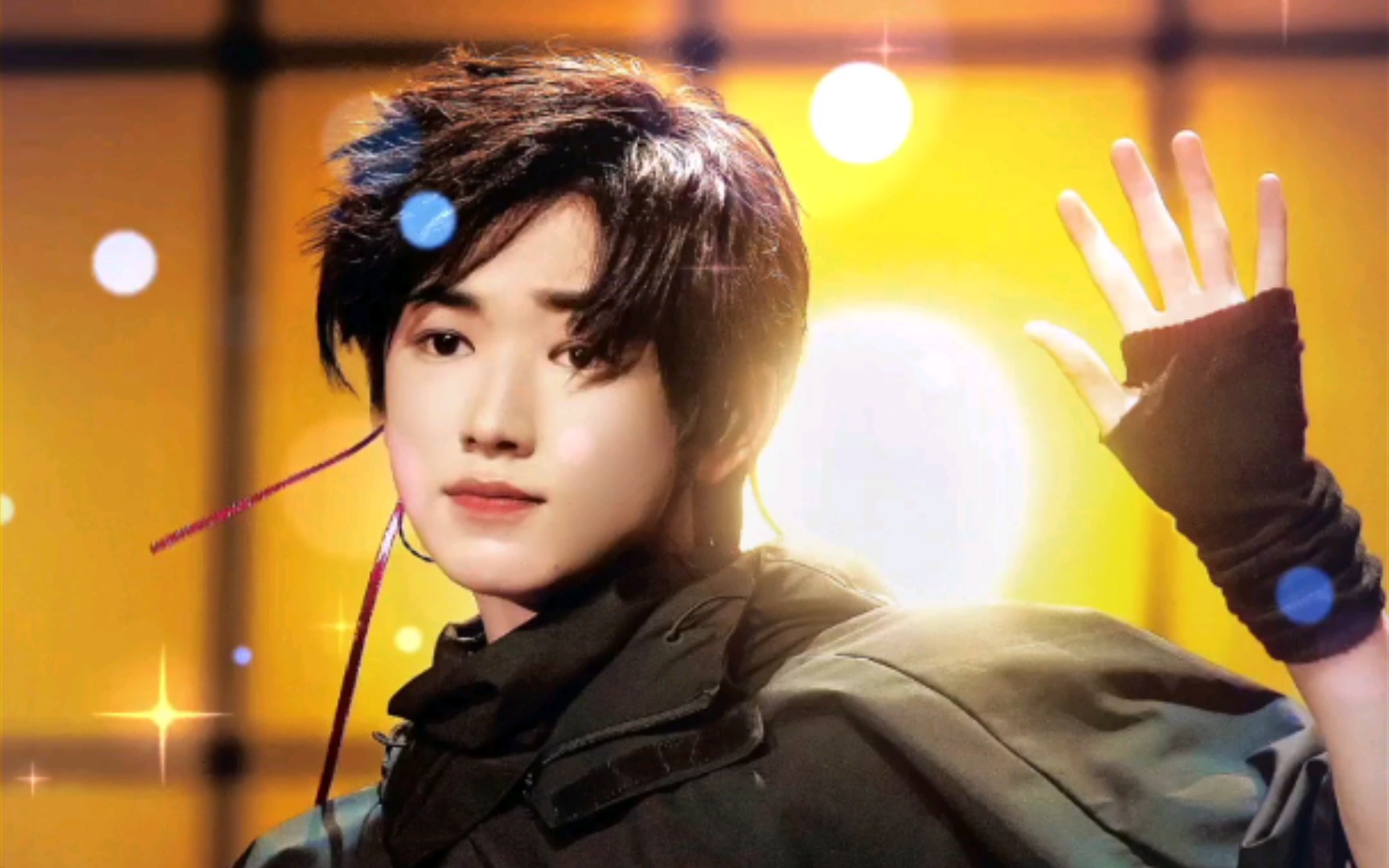 【宋亚轩】那些神图出现的瞬间 | 我右拳打开了天 化身为龙 | "图源