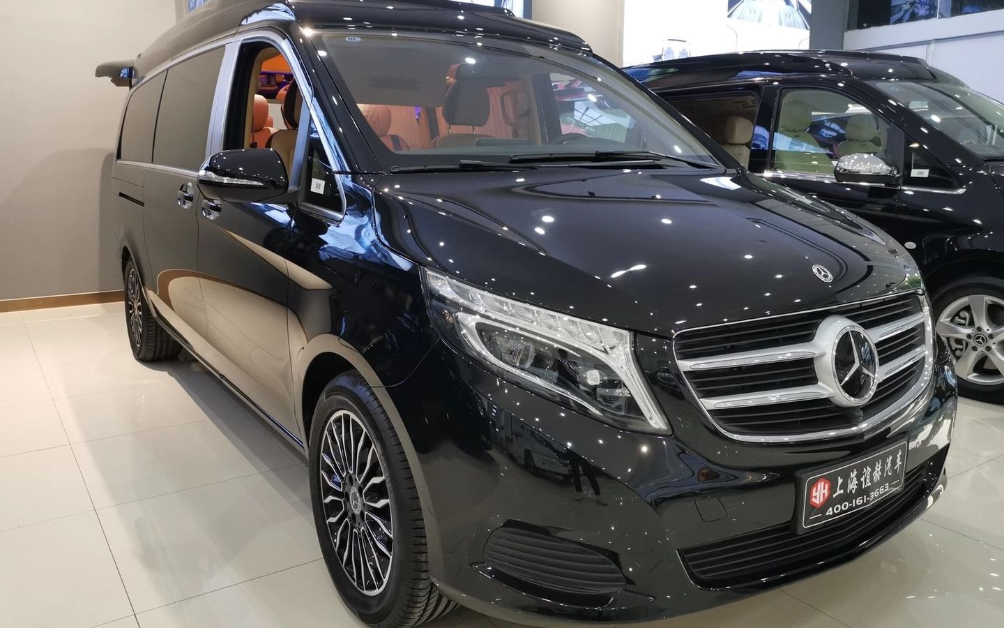 2020款奔驰v260l高顶七座商务车豪华定制奔驰商务车