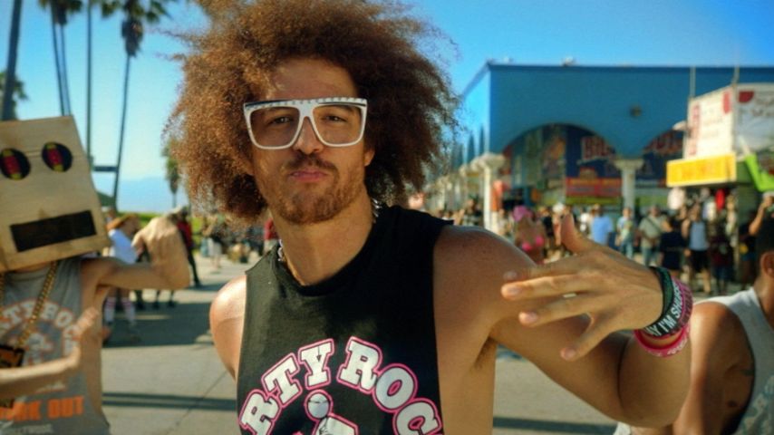 [图]【官方MV】LMFAO - Sexy And I Know It