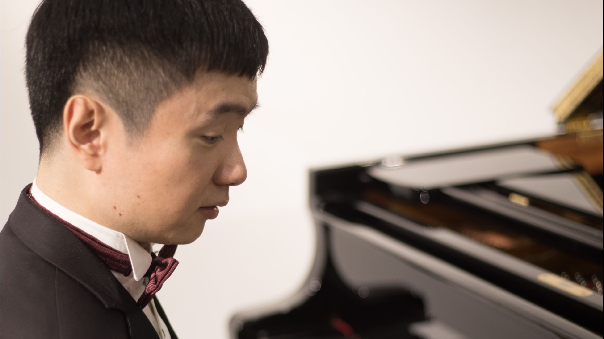 钢琴家沈文裕演奏鲜远《三重界》