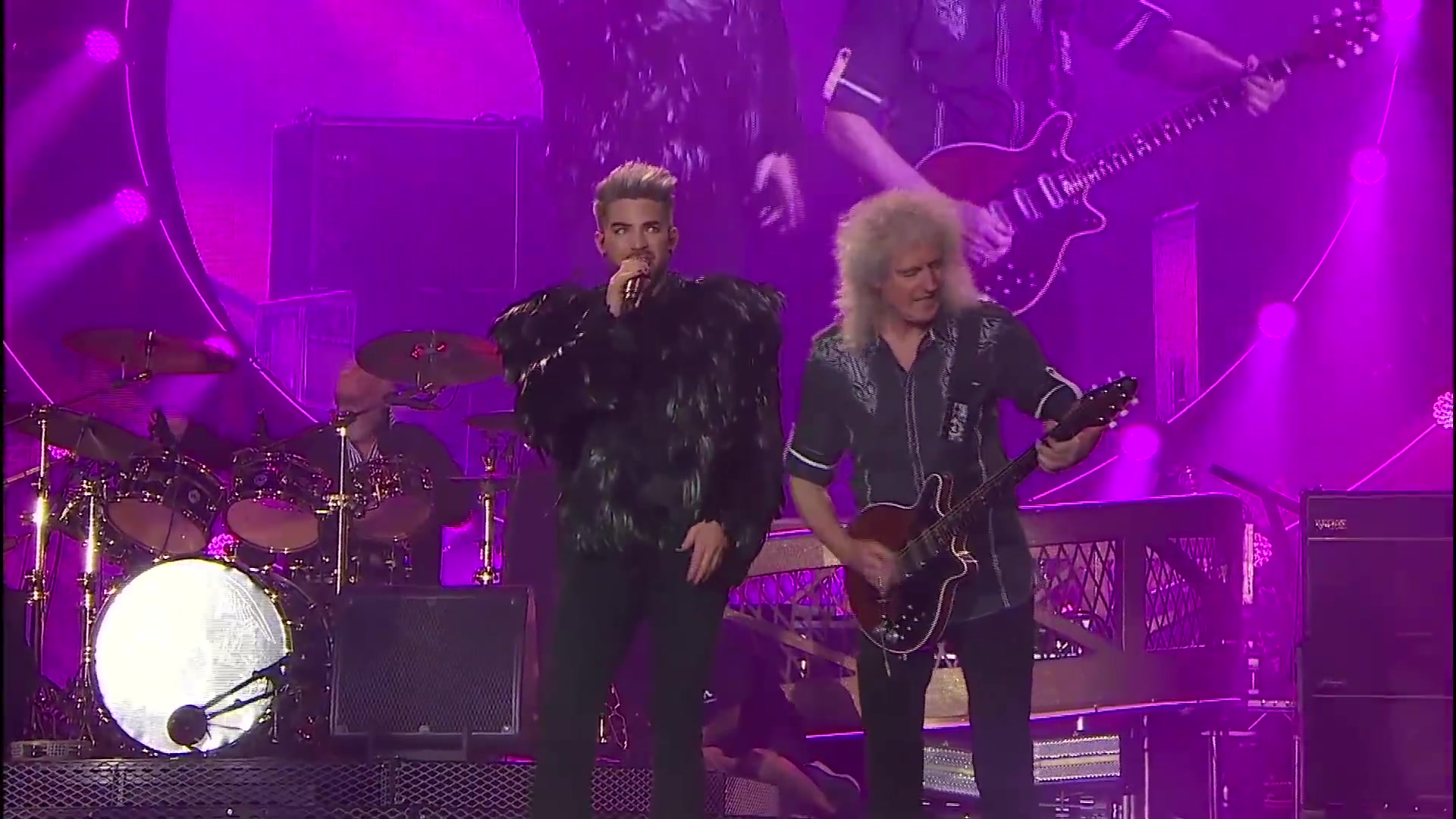 [图]【全场大合唱】Queen + Adam Lambert - I Want To Break Free (Live In Rio Lisbon) 2016