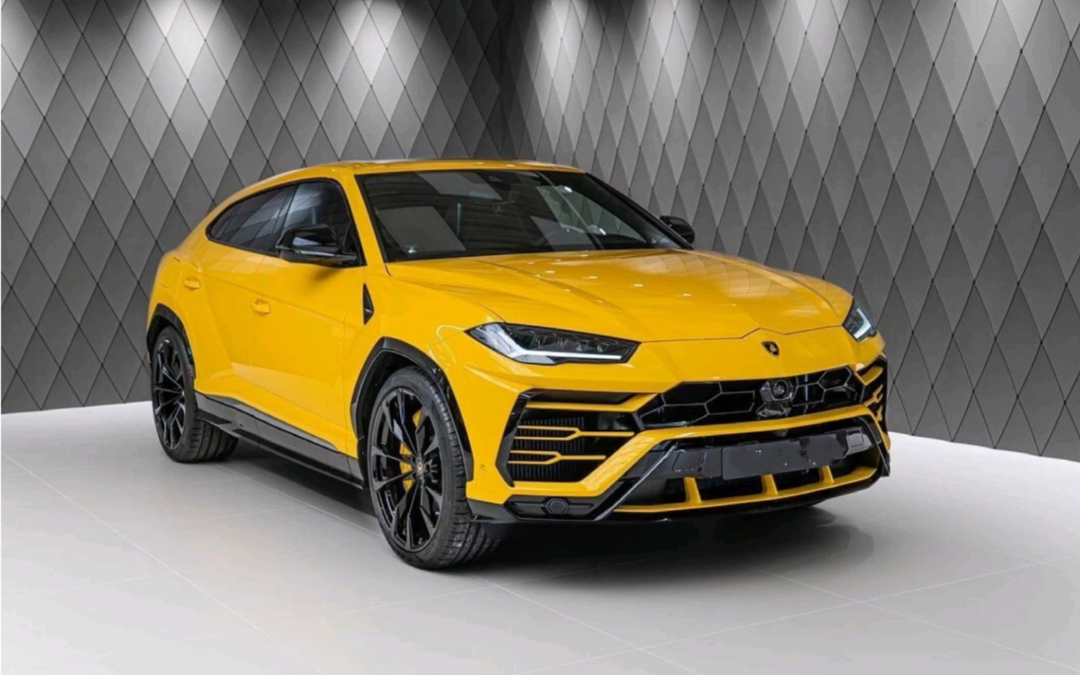 兰博基尼urus地表最强suv