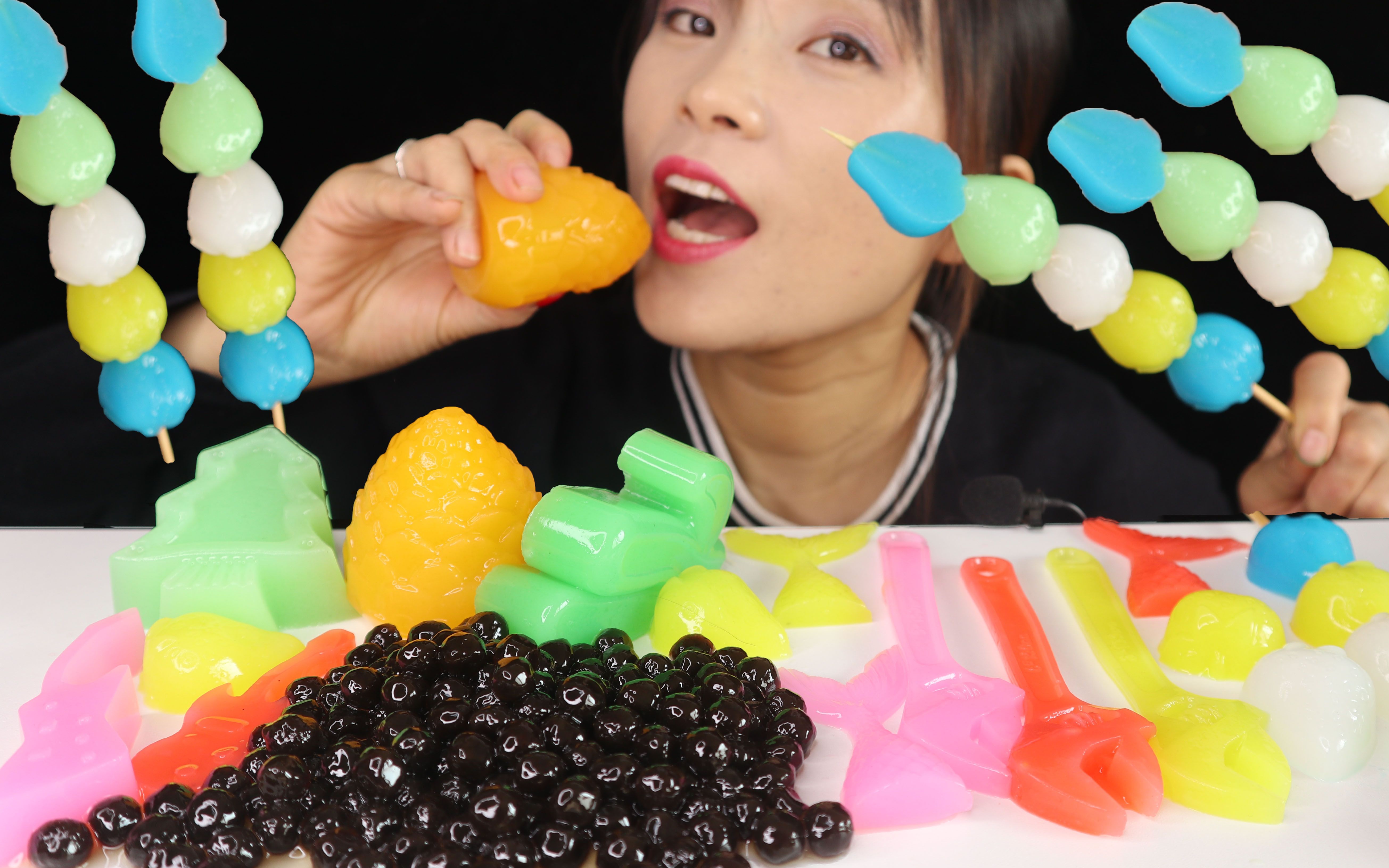 吃货小开吃奇怪造型果冻,水果口味,好看好吃好大