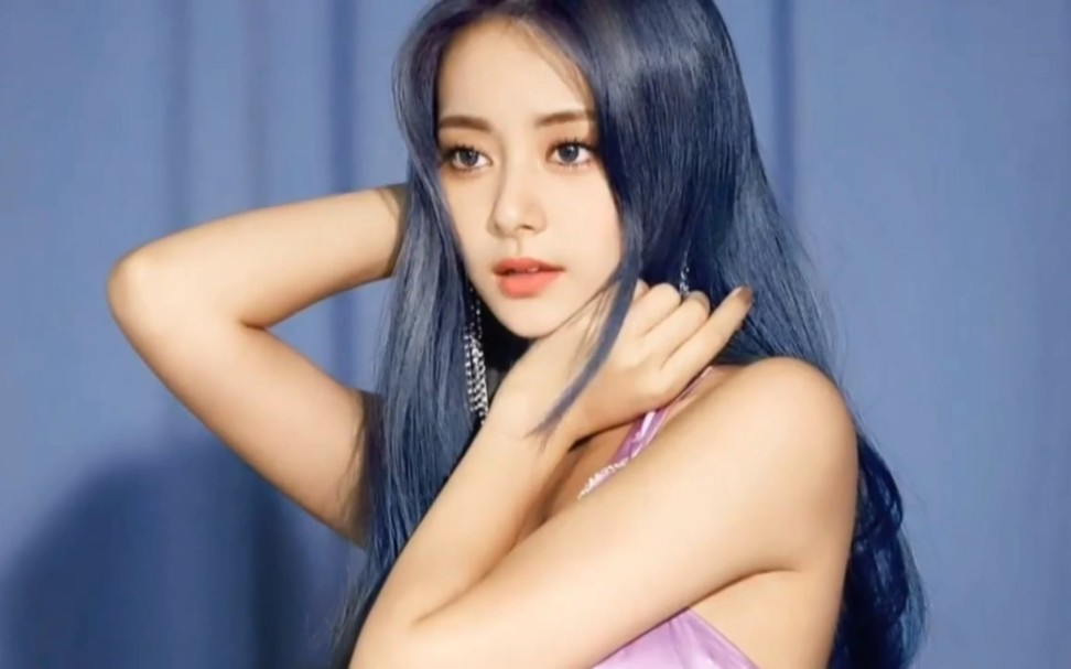 韩国人眼里最美的华裔女idol周子瑜!