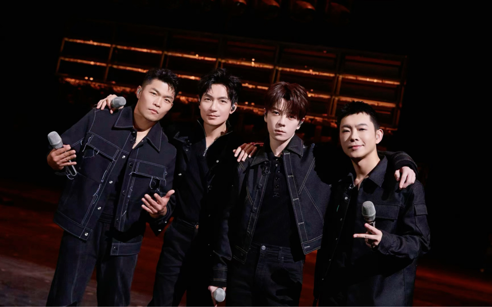 【他不爱我—李玖哲/陈楚生/宝石老舅/王栎鑫】他不爱我,我爱他就好了