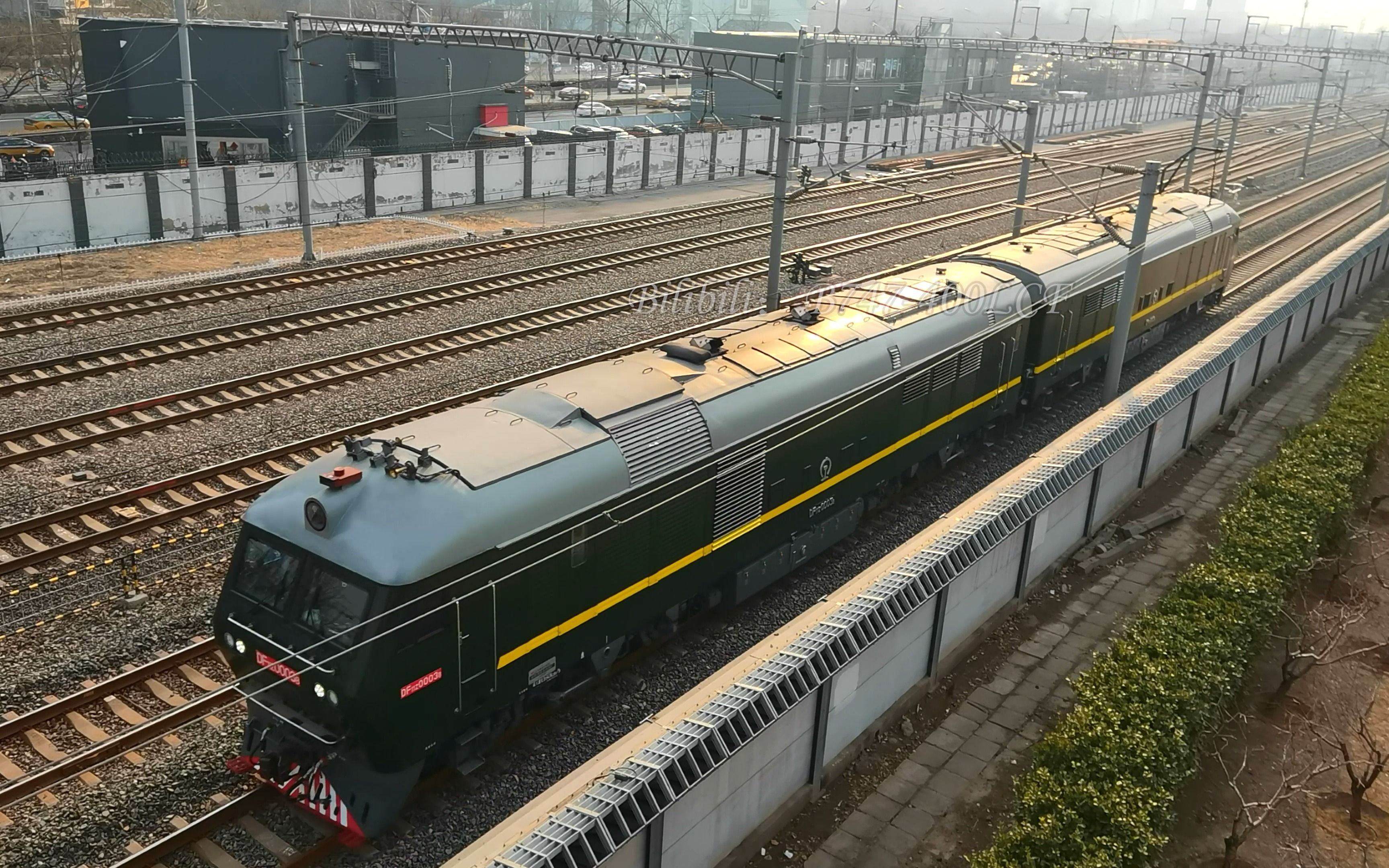 【中国铁路】"五零零五八,北京南二十二道通过";下班回段的df11z-0003