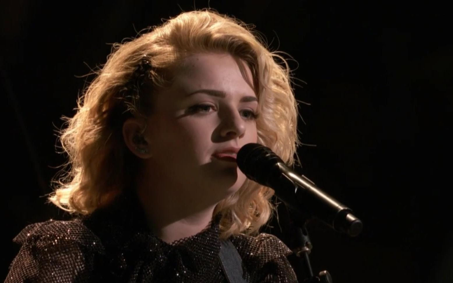 歌曲翻译maddiepoppegoinggoinggoneinrdma