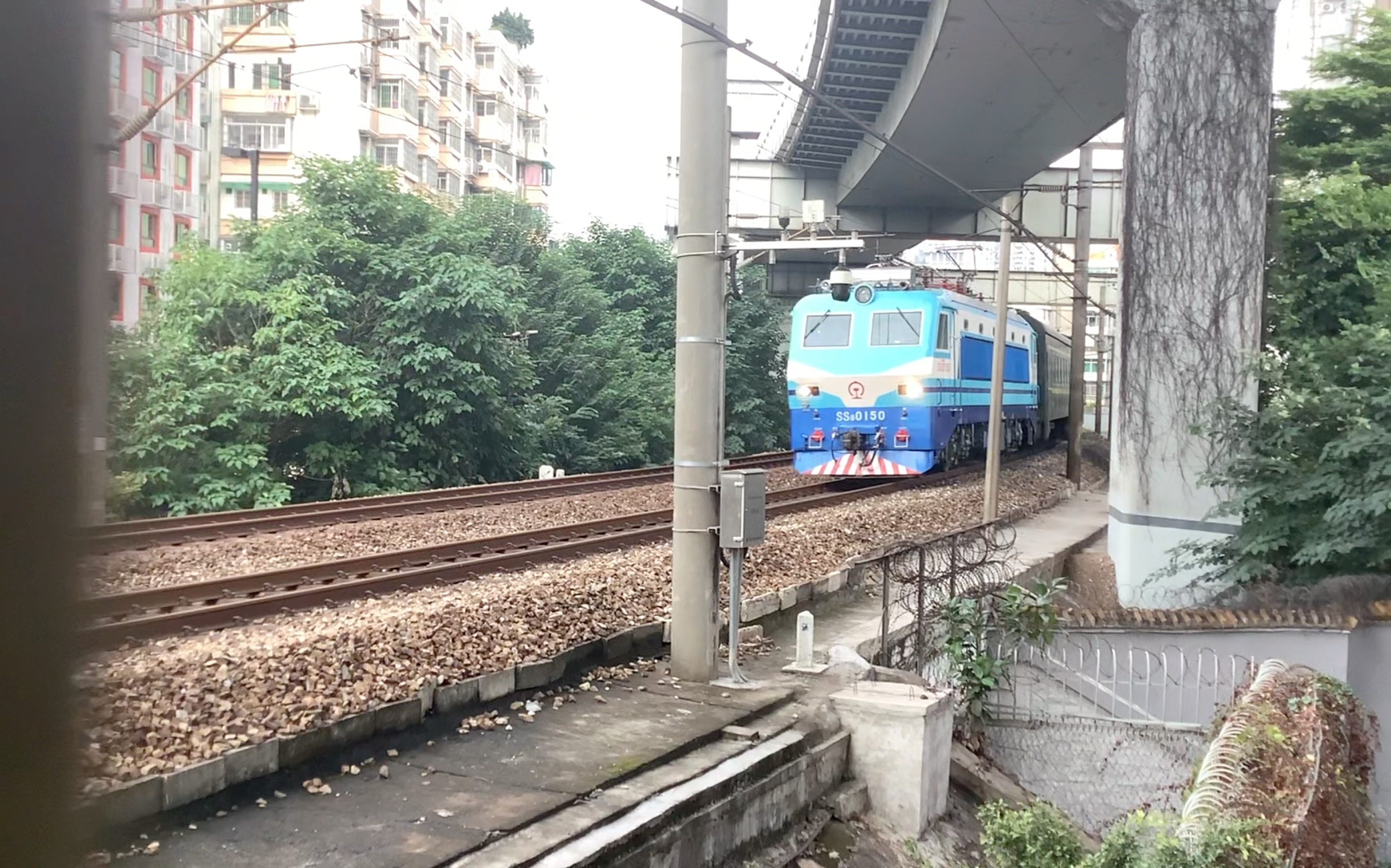 k1208次小北天桥通过