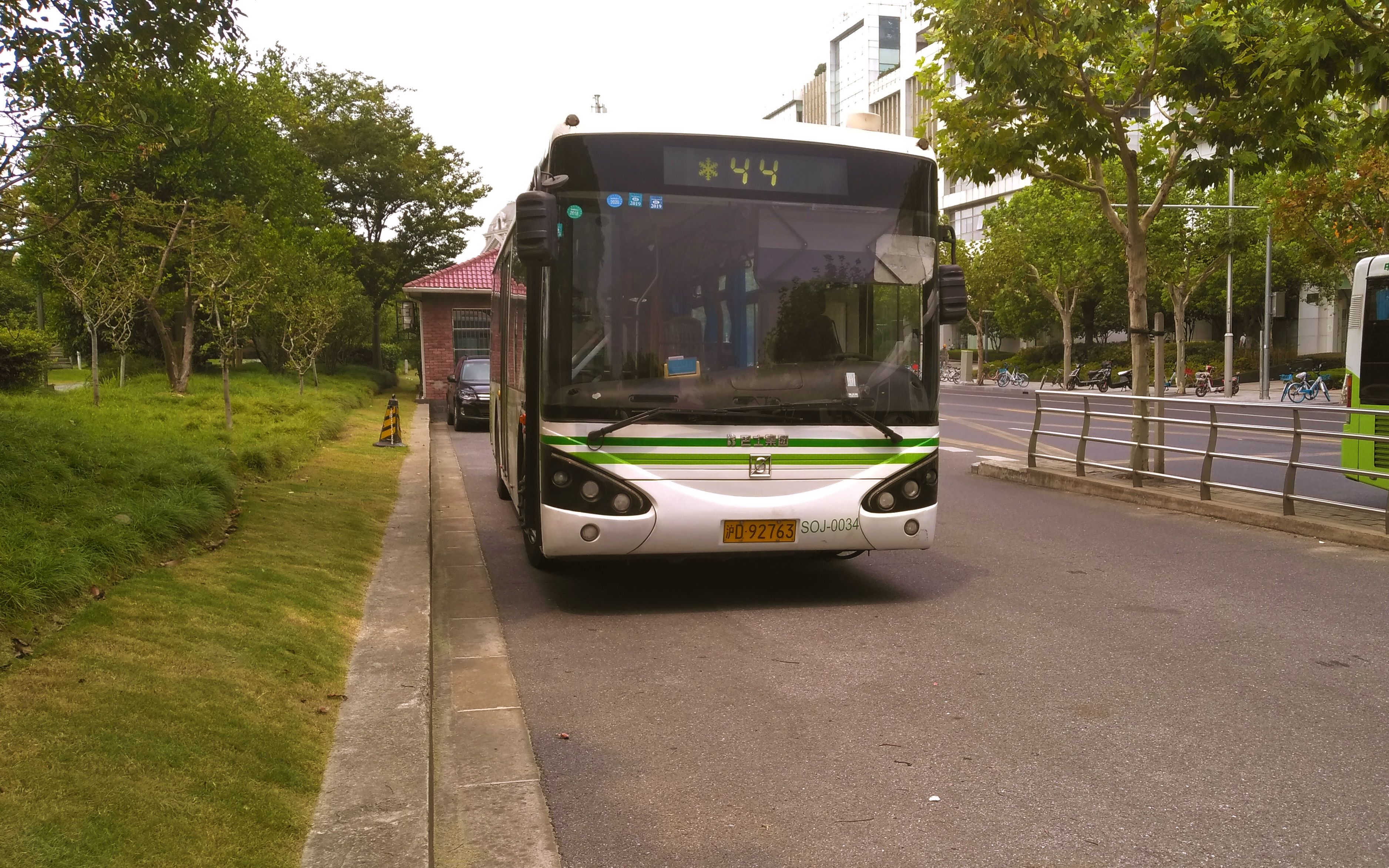 8 上海公交前方展望 44路 光复西路丹巴路到龙华西路龙恒路 开学特辑