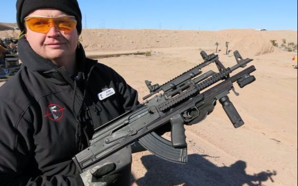 【codol】与ak117平分秋色的枪,如今只能在仓库里吃