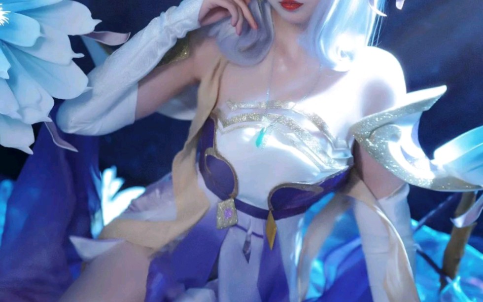 小姐姐 cos 王者荣耀